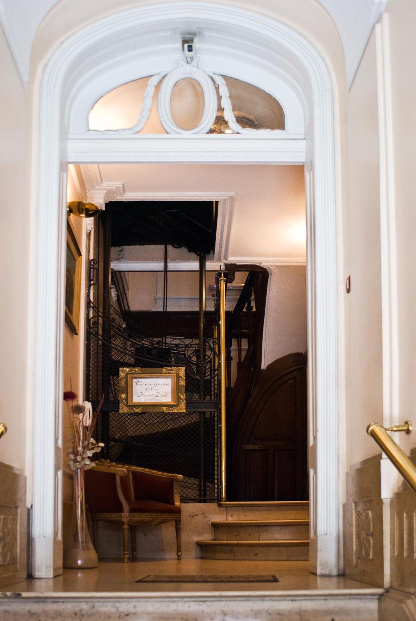 Hotel Frossard บัวโนสไอเรส ภายนอก รูปภาพ