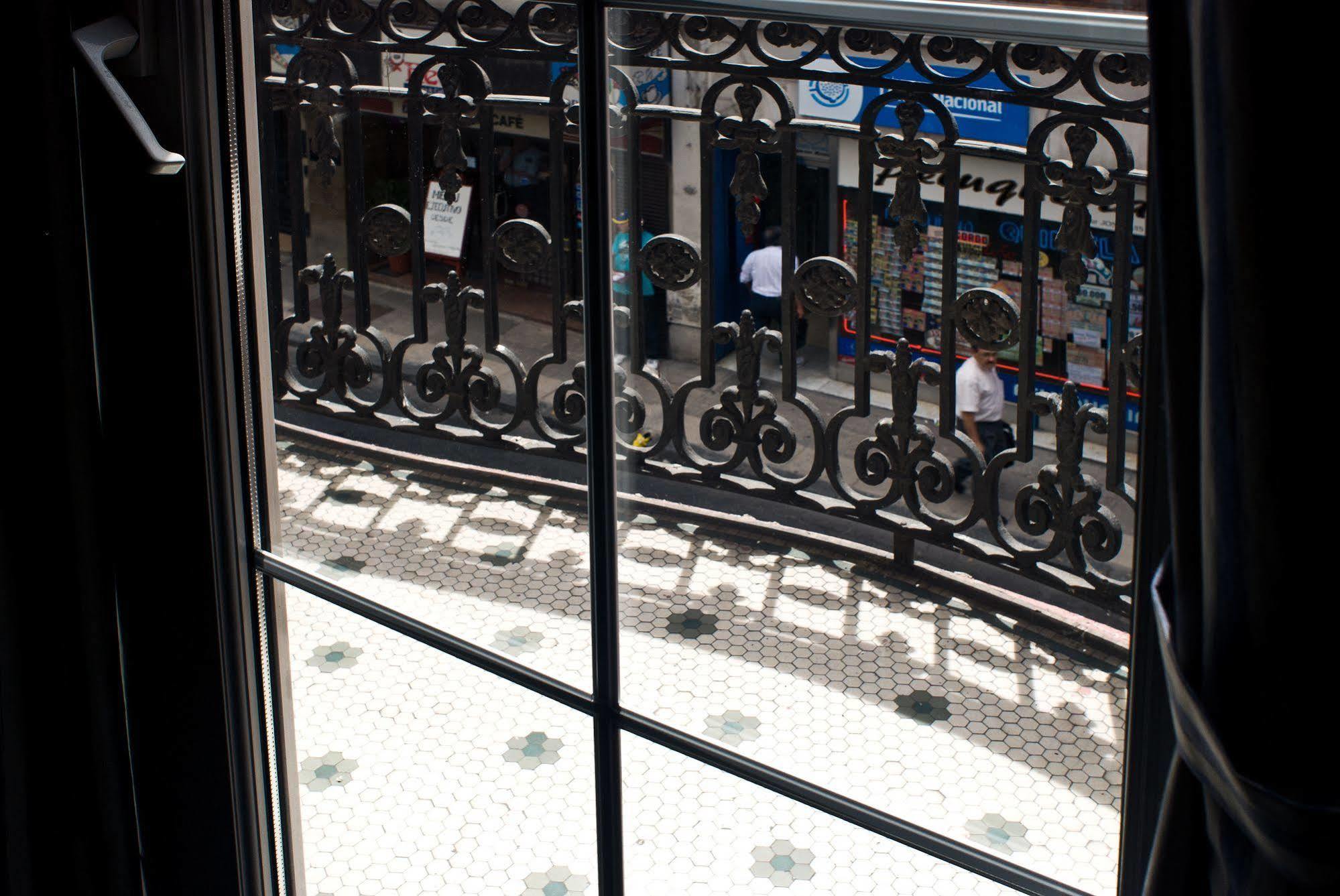 Hotel Frossard บัวโนสไอเรส ภายนอก รูปภาพ